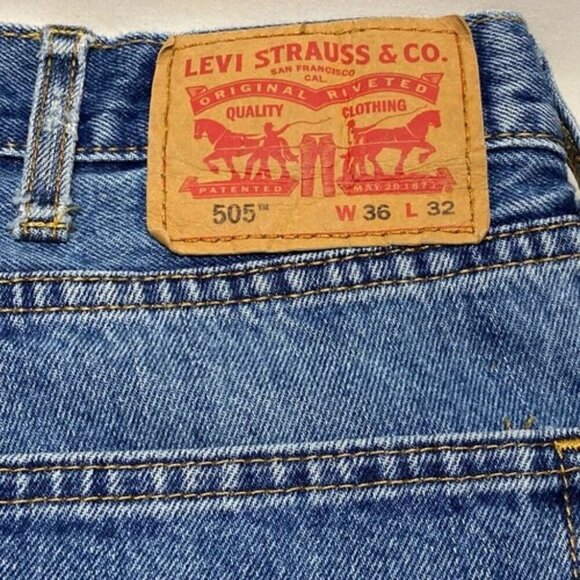 Levi's 505 Men's Blue Jeans 36x32 LEVI Strauss Reg Fit Straight Med. Wash Denim - Picture 10 of 13